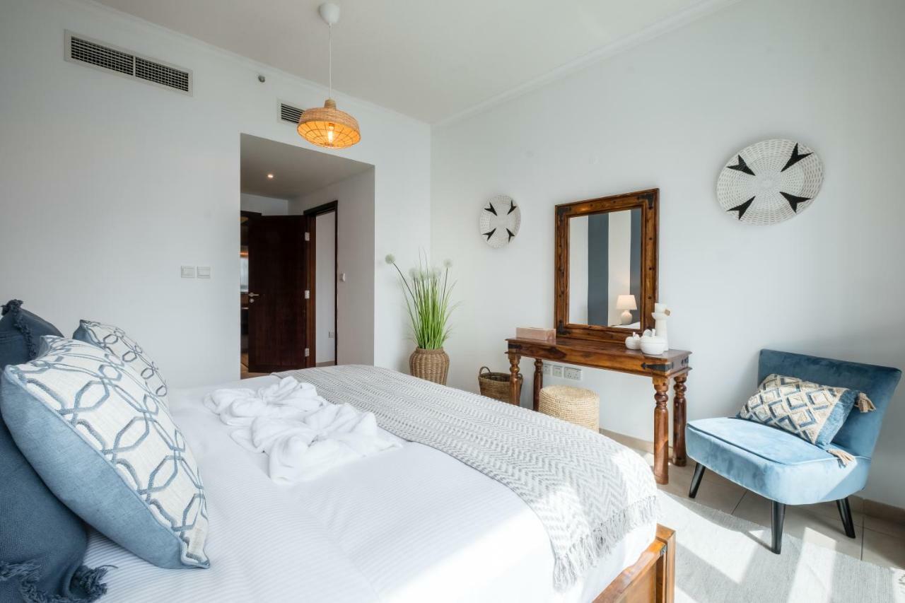 Maison Privee - Exclusive Apt With Burj Khalifa Next Door Дубай Екстериор снимка