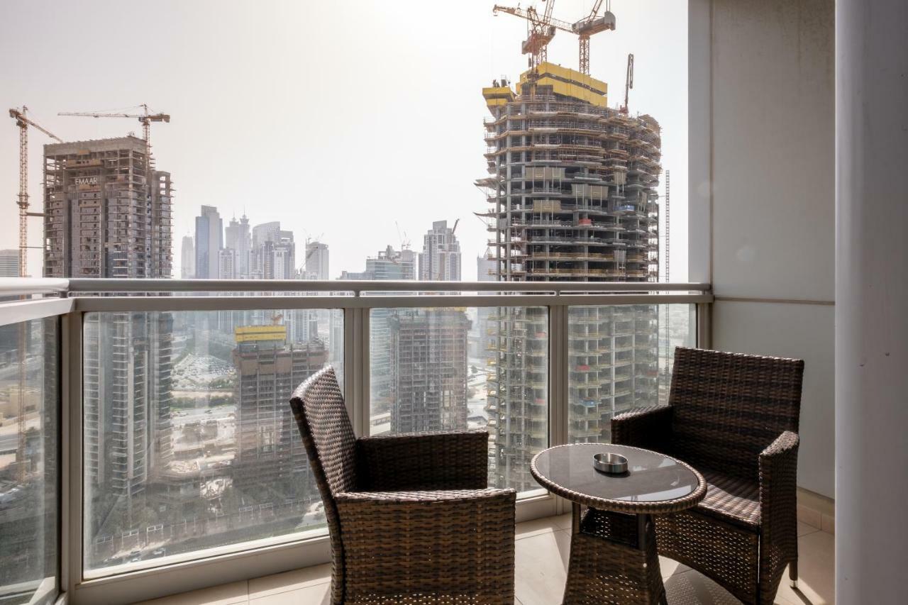 Maison Privee - Exclusive Apt With Burj Khalifa Next Door Дубай Екстериор снимка